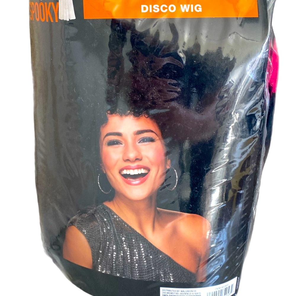 Black Curly ‘Disco’ Wig/ NWT/Perfect for Halloween!🎃🎃🎃